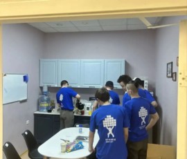 Команда грузчиков СПБ переезд на обеде